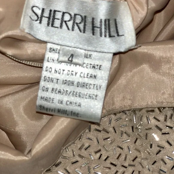 Sherri Hill beaded elegant dress. - Picture 5 of 16